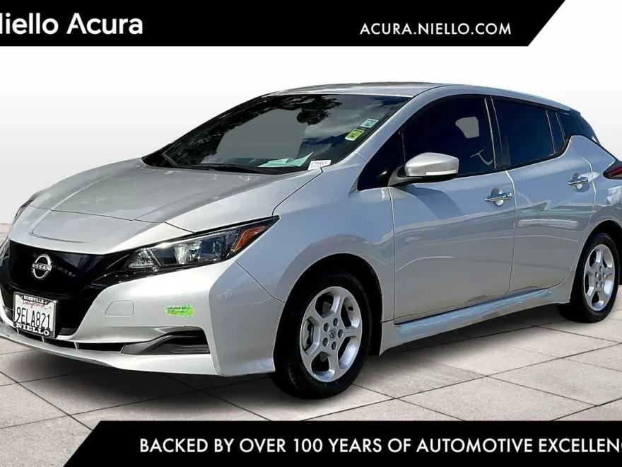 2023 Nissan Leaf S photo 1