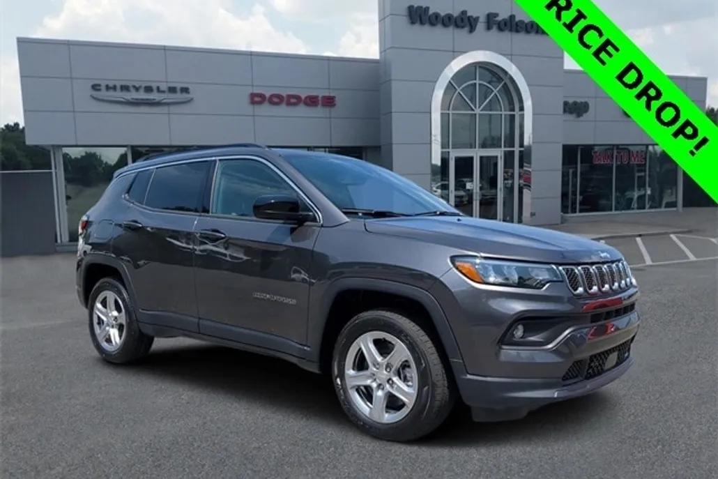 2023 Jeep Compass Latitude photo 1