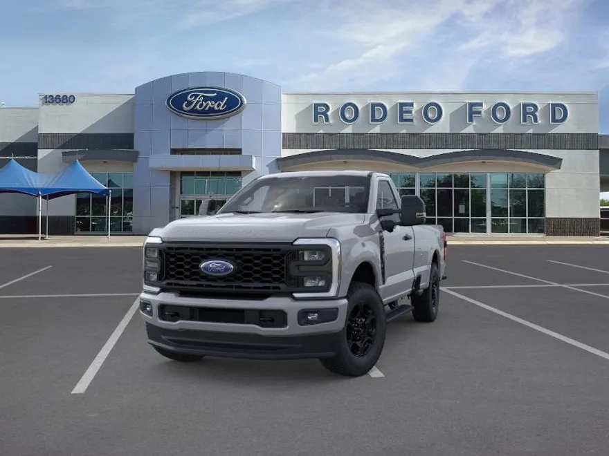 2025 Ford F-350 XL photo 1
