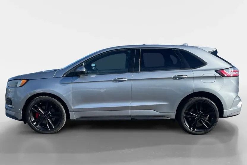 2020 Ford Edge ST photo 1
