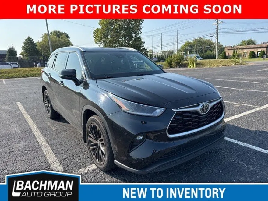2021 Toyota Highlander XLE photo 1