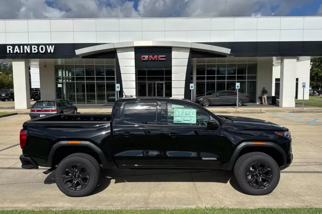 2025 Gmc Canyon Elevation photo 1