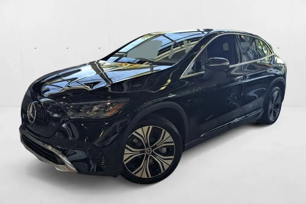 2026 Mercedes Benz EQE SUV photo 1