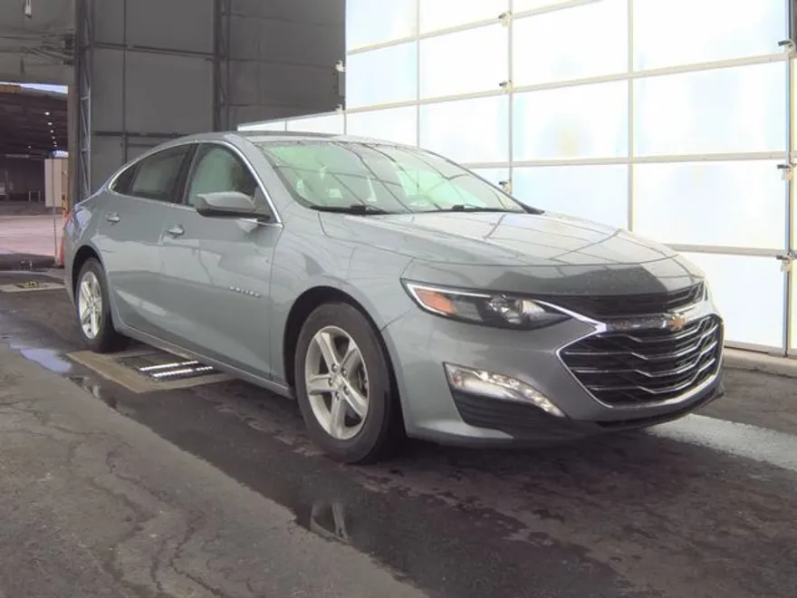 2023 Chevrolet Malibu 1LT photo 1