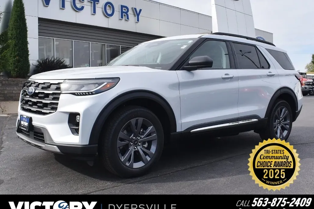 2025 Ford Explorer photo 1