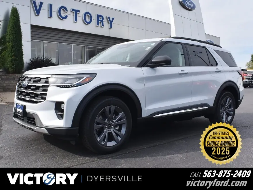 2025 Ford Explorer photo 1