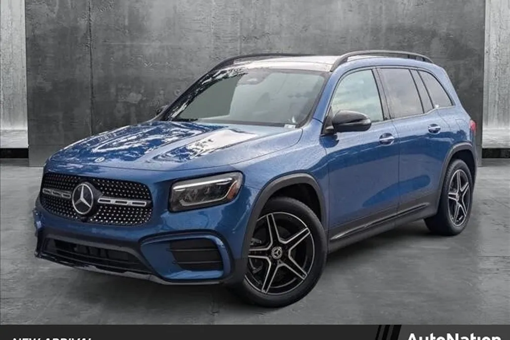 2025 Mercedes Benz GLB 250 photo 1