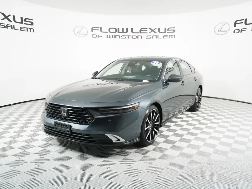 2024 Honda Accord Hybrid Touring photo 1