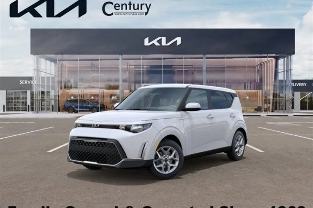2025 Kia Soul LX photo 1