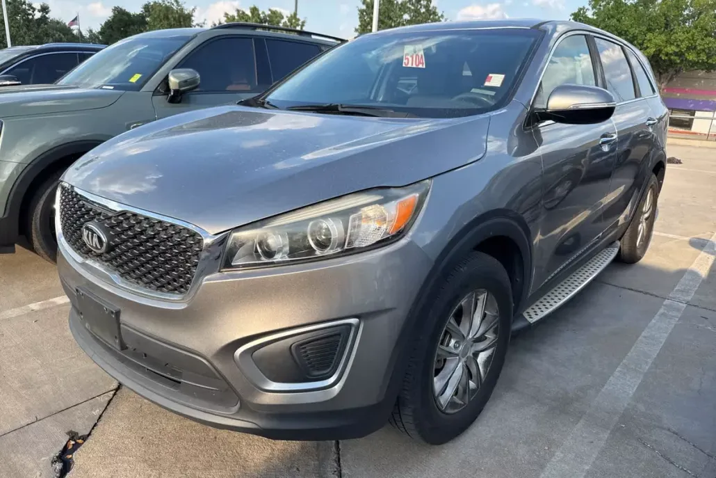 2016 Kia Sorento L photo 1