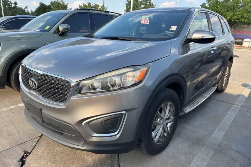 2016 Kia Sorento L photo 1