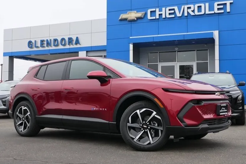 2026 Chevrolet Equinox EV 1LT photo 1