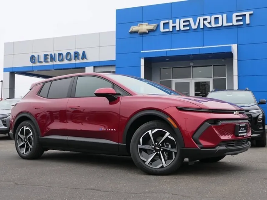 2026 Chevrolet Equinox EV 1LT photo 1