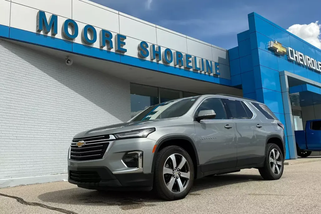 2023 Chevrolet Traverse Leather photo 1