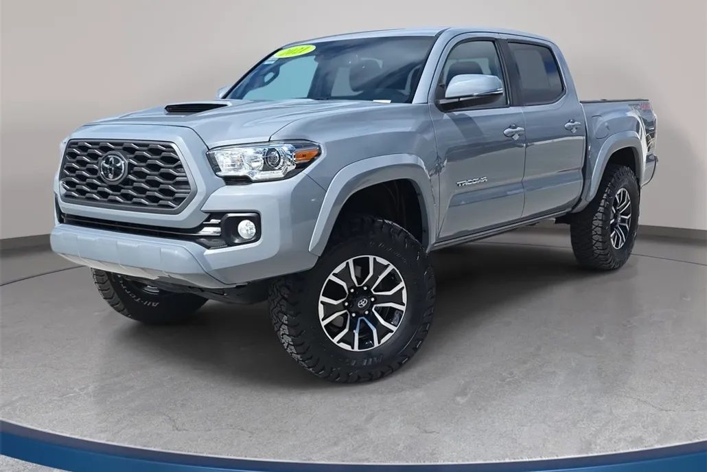 2021 Toyota Tacoma TRD Sport photo 1