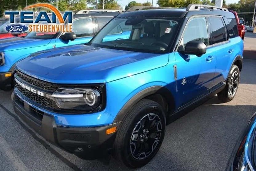 2025 Ford Bronco Sport Outer Banks photo 1