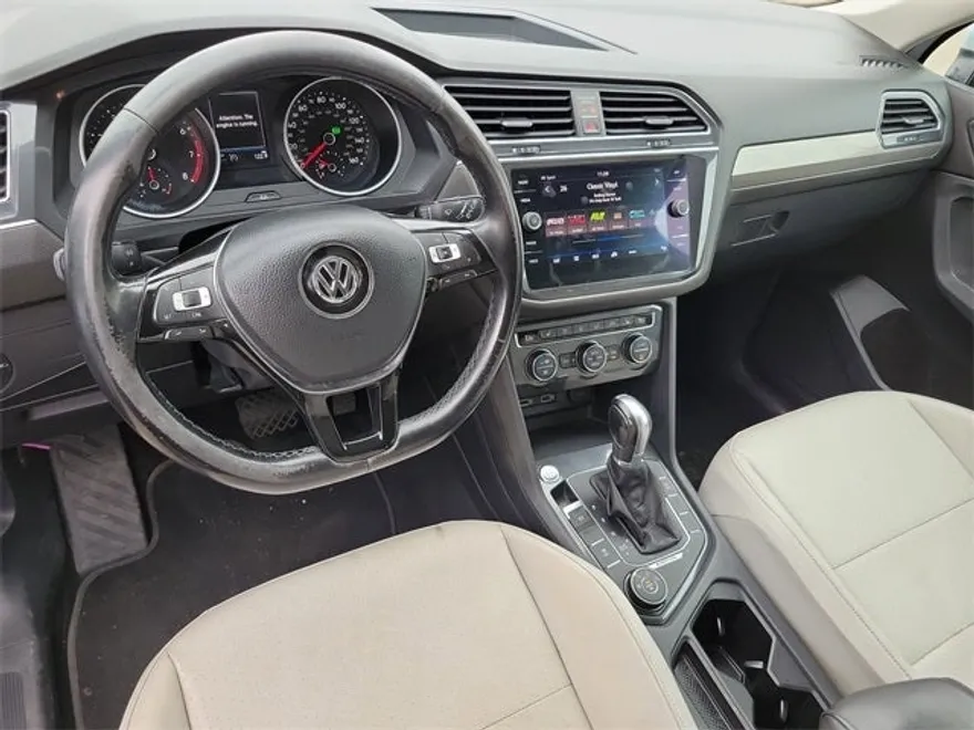 2018 Volkswagen Tiguan SE photo 1