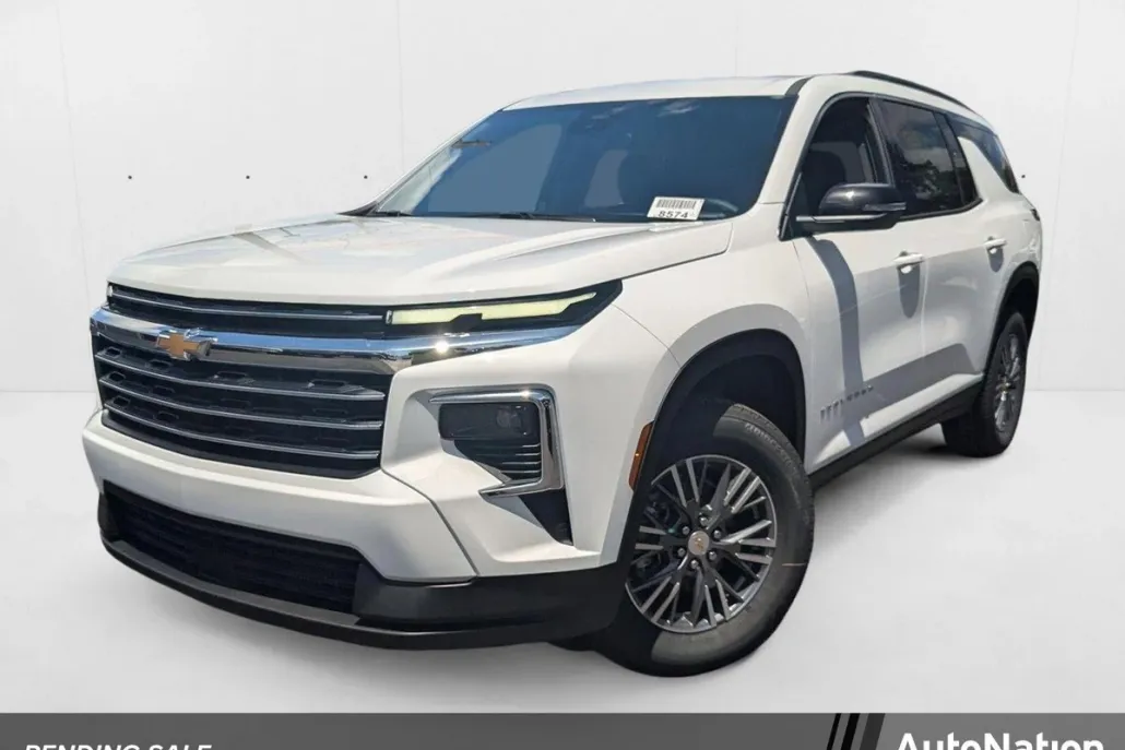 2025 Chevrolet Traverse photo 1