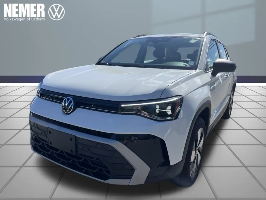 2025 Volkswagen Taos S photo 1