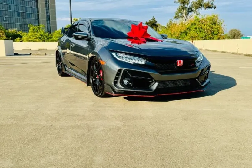2017 Honda Civic Type R Touring Hatchback photo 1