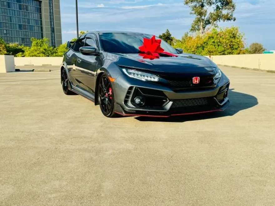 2017 Honda Civic Type R Touring Hatchback photo 1