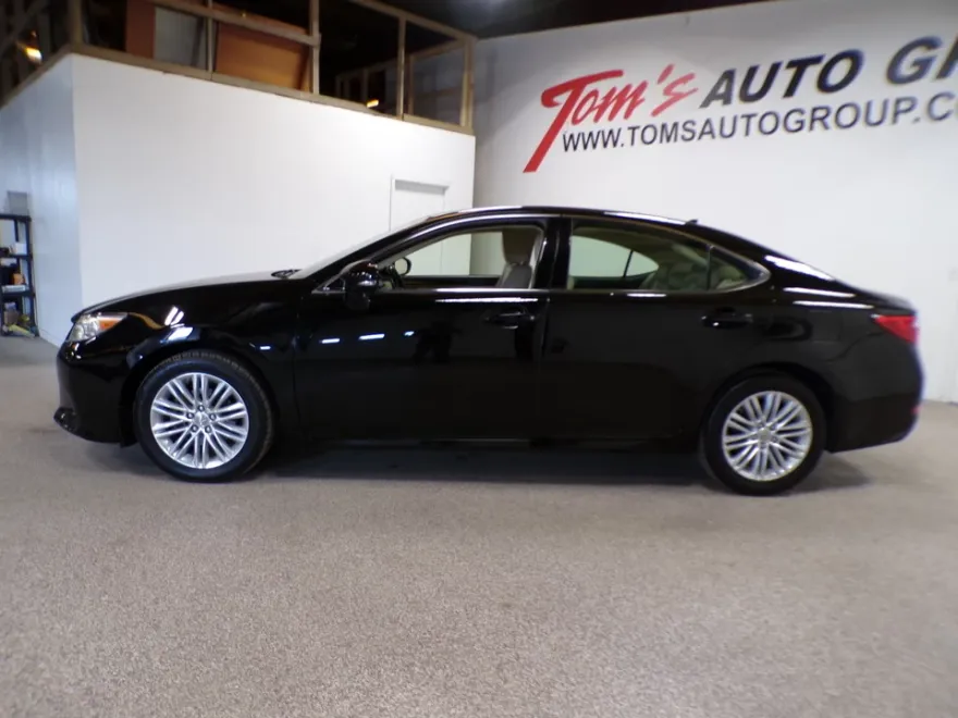 2013 Lexus ES 350 photo 1