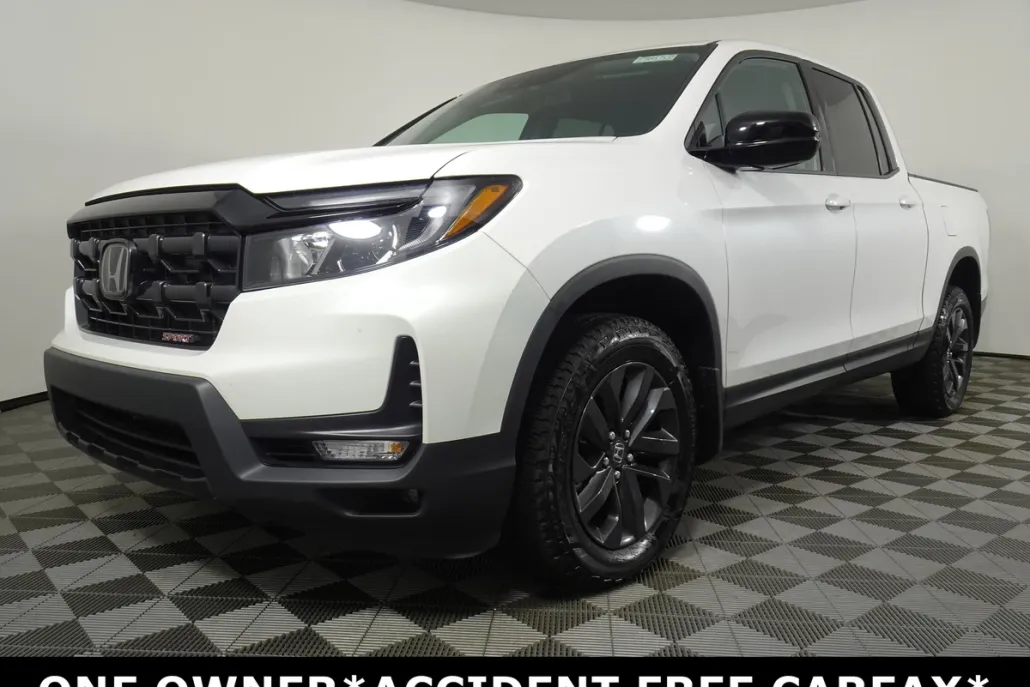 2024 Honda Ridgeline Sport photo 1