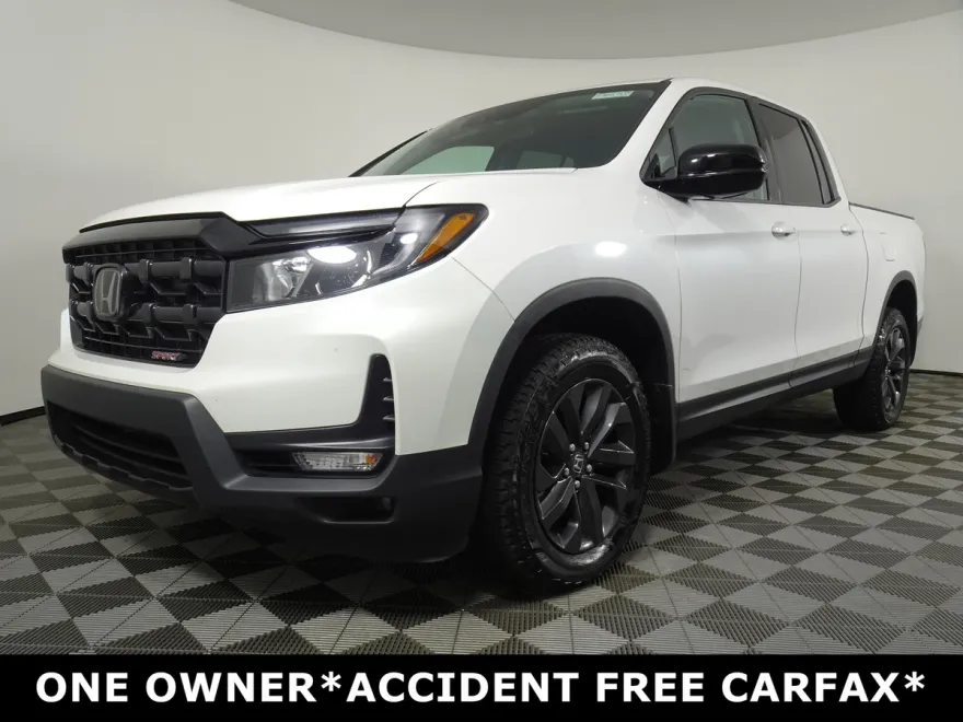 2024 Honda Ridgeline Sport photo 1