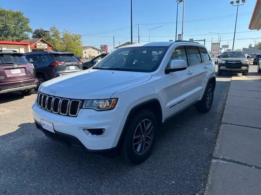2018 Jeep Grand Cherokee Laredo E photo 1
