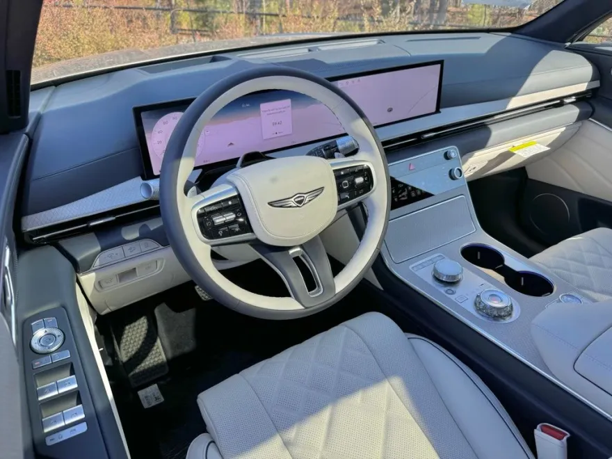 2025 Genesis GV80 3.5T Prestige photo 1