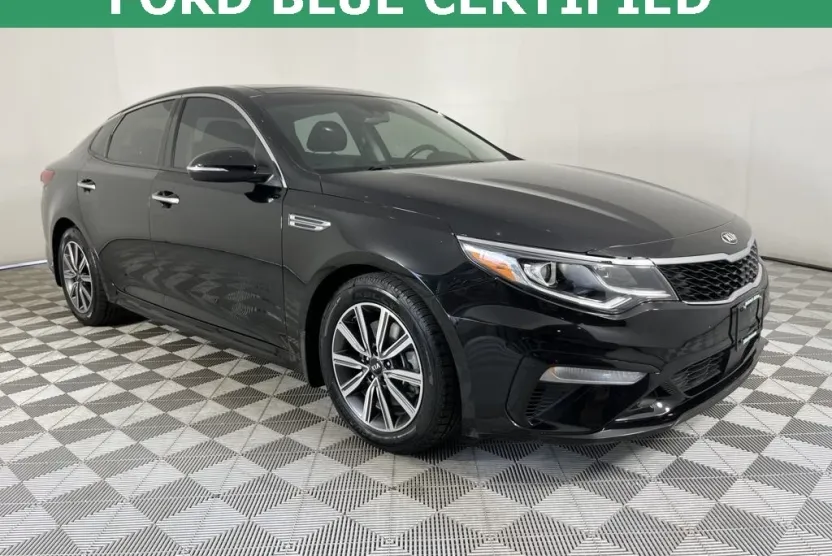 2019 Kia Optima EX photo 1