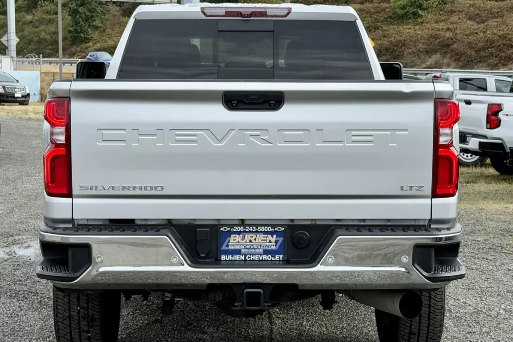 2023 Chevrolet Silverado 3500HD photo 1