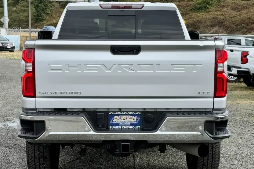 2023 Chevrolet Silverado 3500HD photo 1