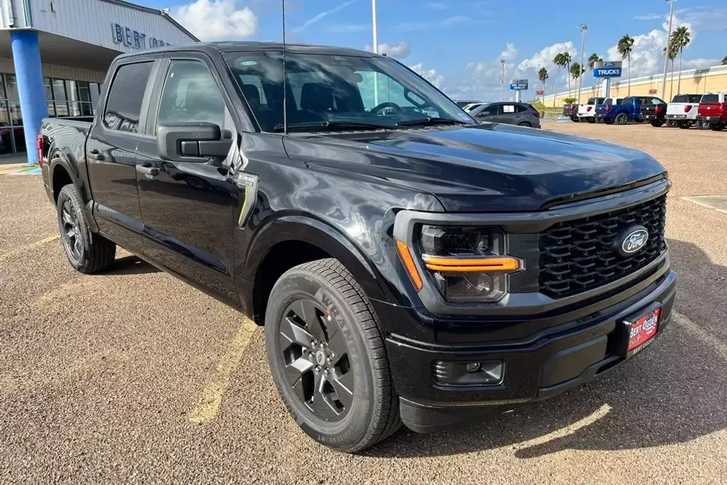 2025 Ford F-150 STX photo 1