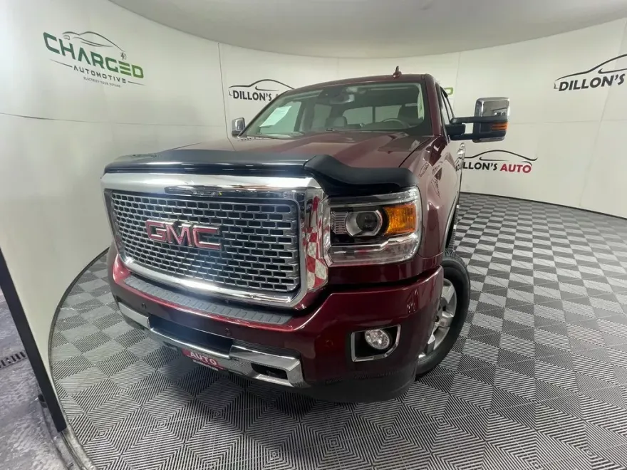 2016 Gmc Sierra Denali photo 1