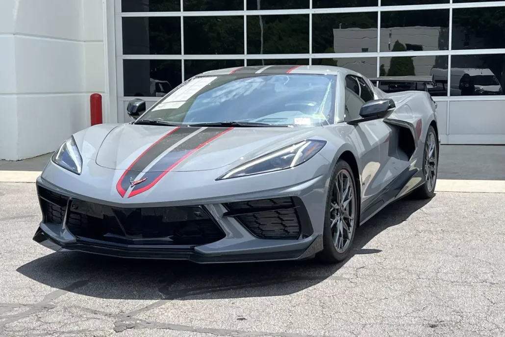 2025 Chevrolet Corvette Stingray 2LT photo 1