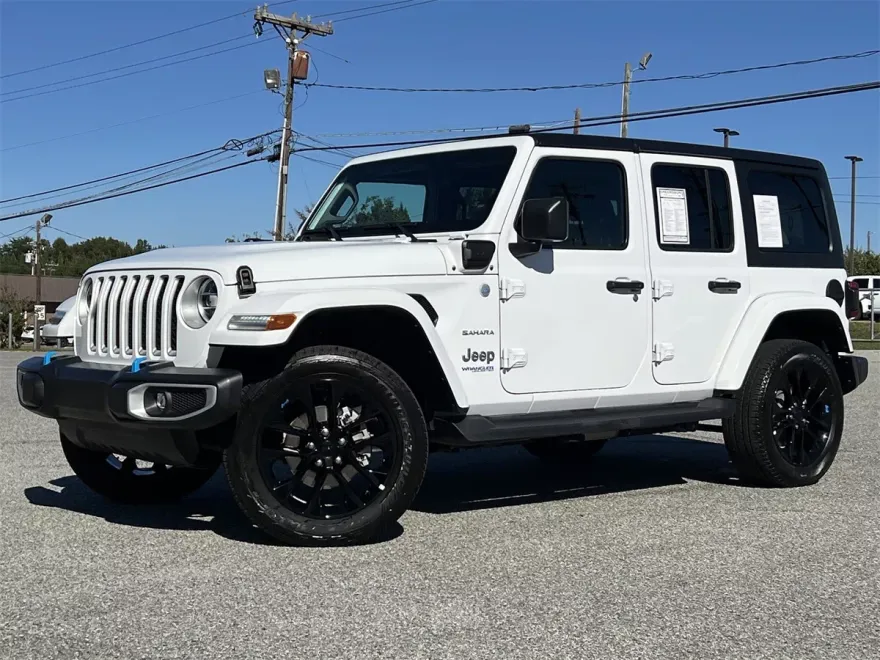 2022 Jeep Wrangler Unlimited 4xe Sahara photo 1