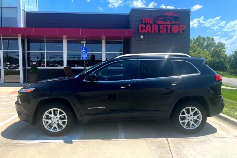 2016 Jeep Cherokee Latitude photo 1