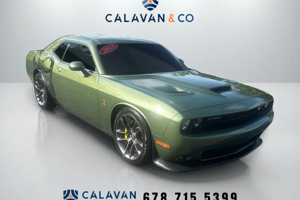 2023 Dodge Challenger R/T Scat Pack photo 1