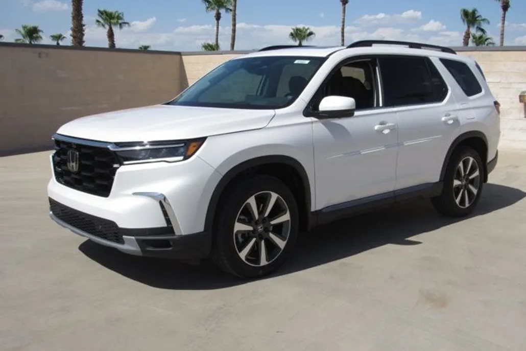 2025 Honda Pilot Elite photo 1