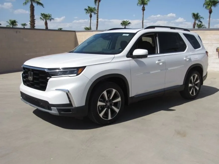 2025 Honda Pilot Elite photo 1