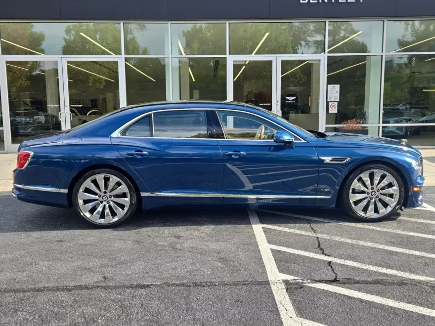2022 Bentley Flying Spur W12 photo 1