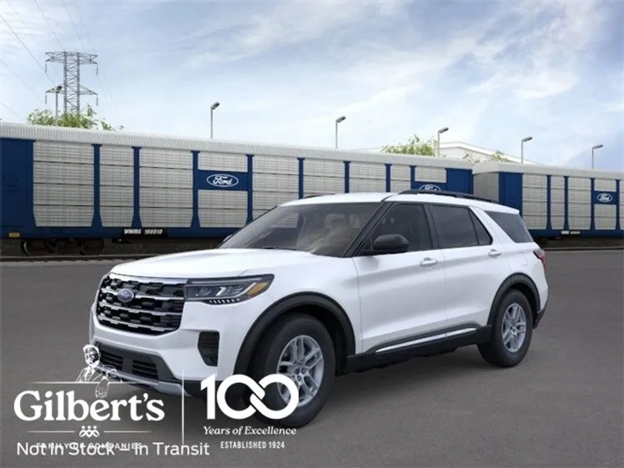 2025 Ford Explorer photo 1