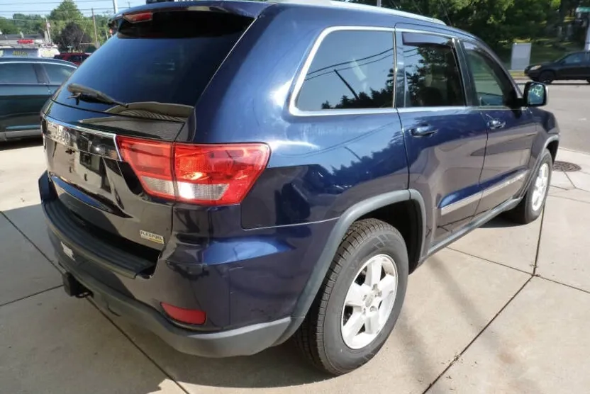 2012 Jeep Grand Cherokee Laredo photo 1