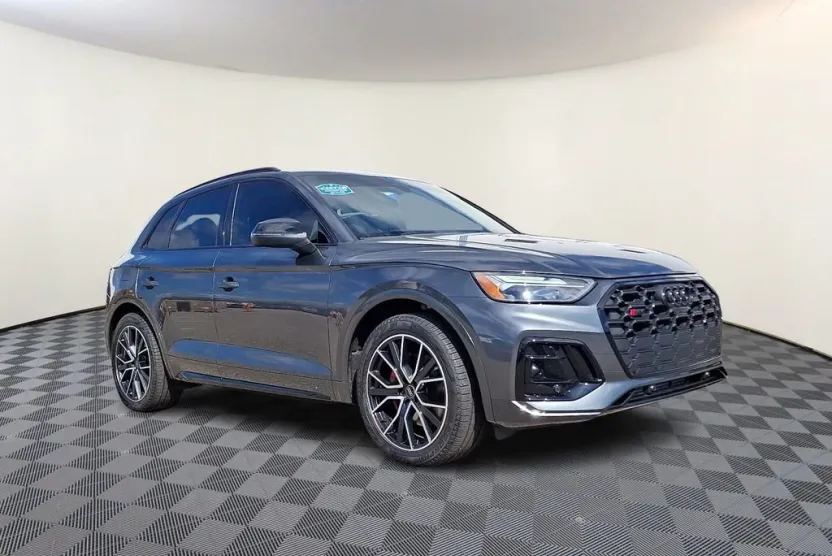 2025 Audi SQ5 Premium Plus photo 1