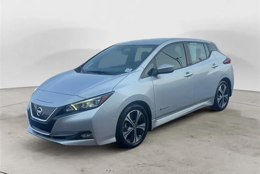 2018 Nissan Leaf SV photo 1