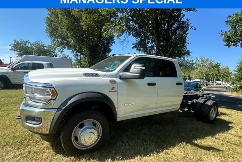 2024 Ram 4500 SLT photo 1