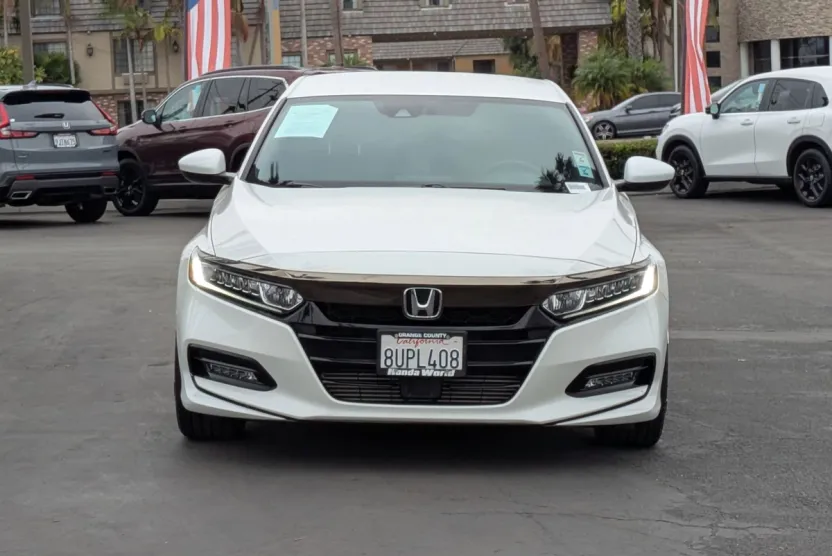 2020 Honda Accord Sport photo 1
