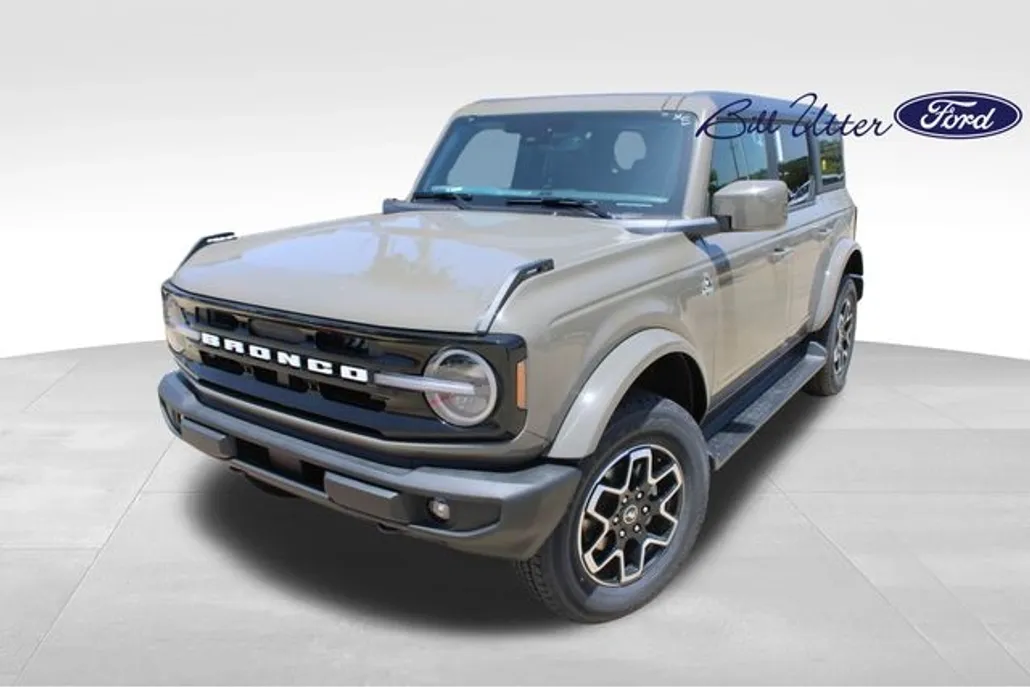 2025 Ford Bronco Outer Banks photo 1