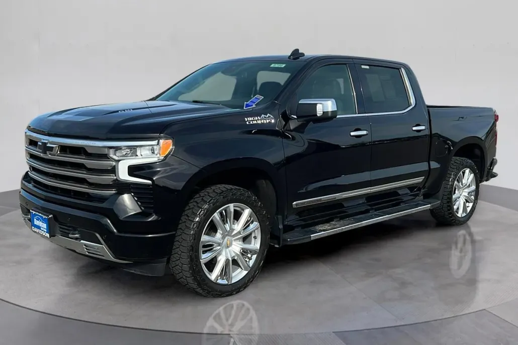 2022 Chevrolet Silverado 1500 High Country photo 1